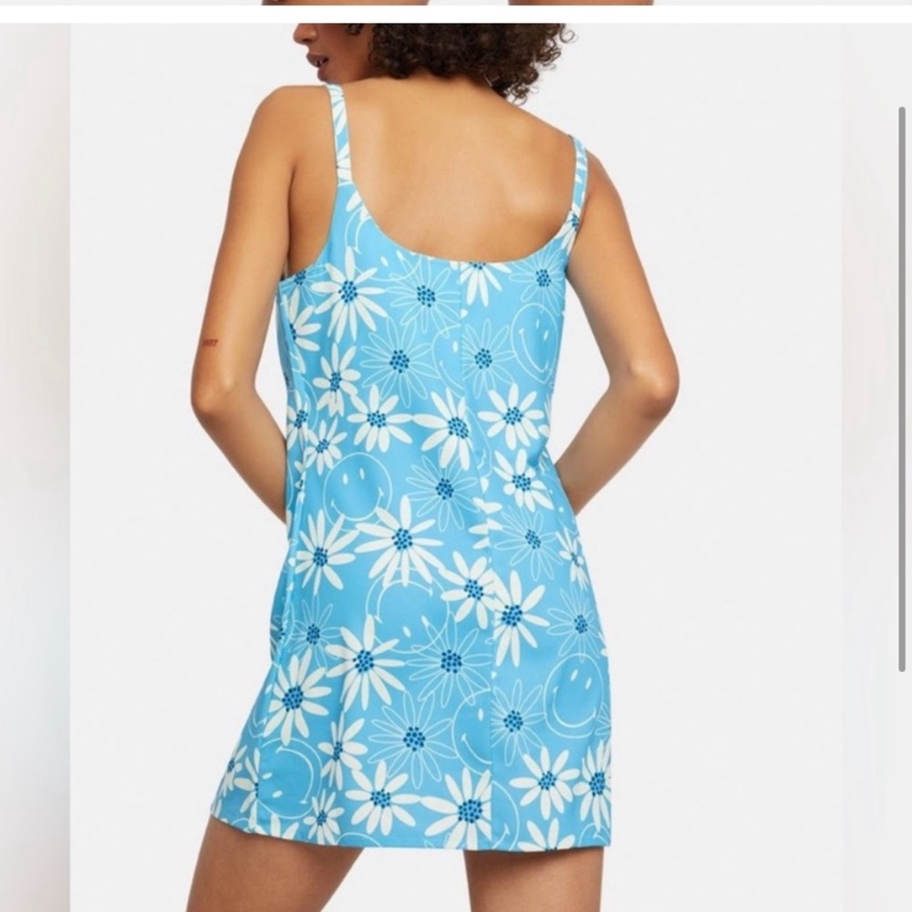 BSR By Samii Ryan Sky Blue Smiley Daisy Floral Print Spaghetti Strap Mini Dress - Picture 2 of 6